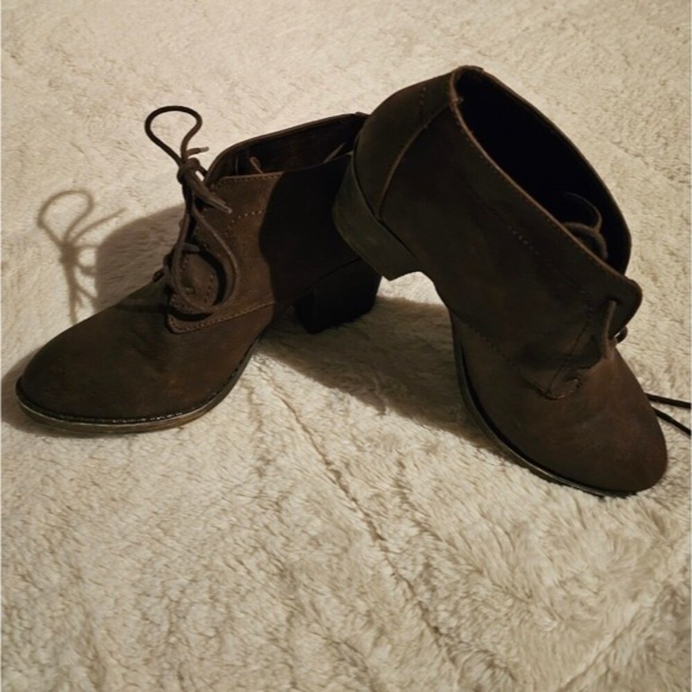 Rocket Dog Womens Size 6.5 Dark Brown Lace Up 2.5" Block Heel Ankle Boots